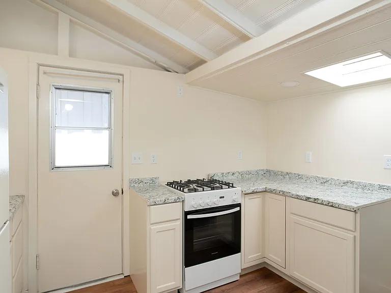 101 Pinal Ave — Photo 9