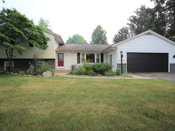 4150 Channelview Dr, Vicksburg, MI 49097