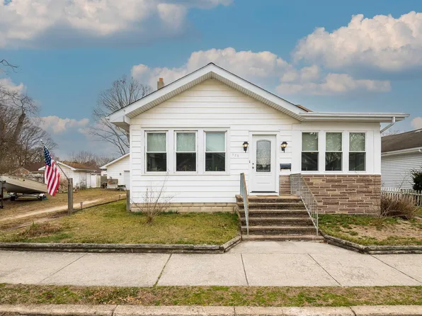 129 W Pierson Ave, Somers Point, NJ 08244