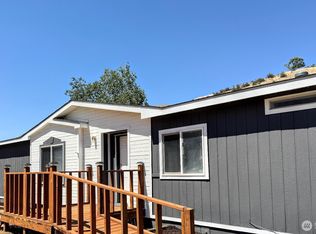 3076 Hedding St, Entiat, WA 98822