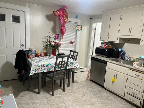 357 Park St Floor 3, Bristol, CT 06010