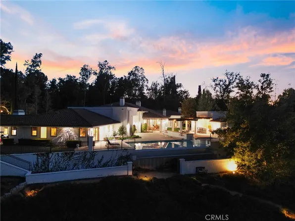 328 W Mariposa Dr, Redlands, CA 92373