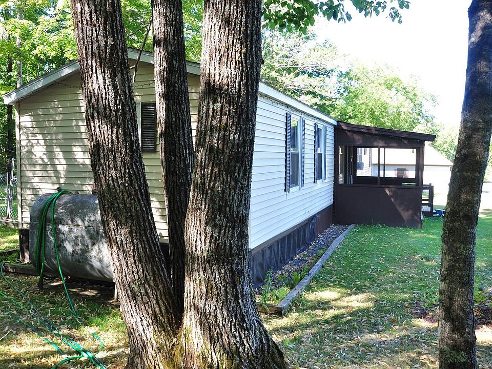 1st image of 83 Charleston Rd