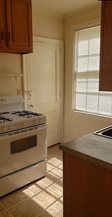 2nd image of 4103 Devine St #2-unit 1