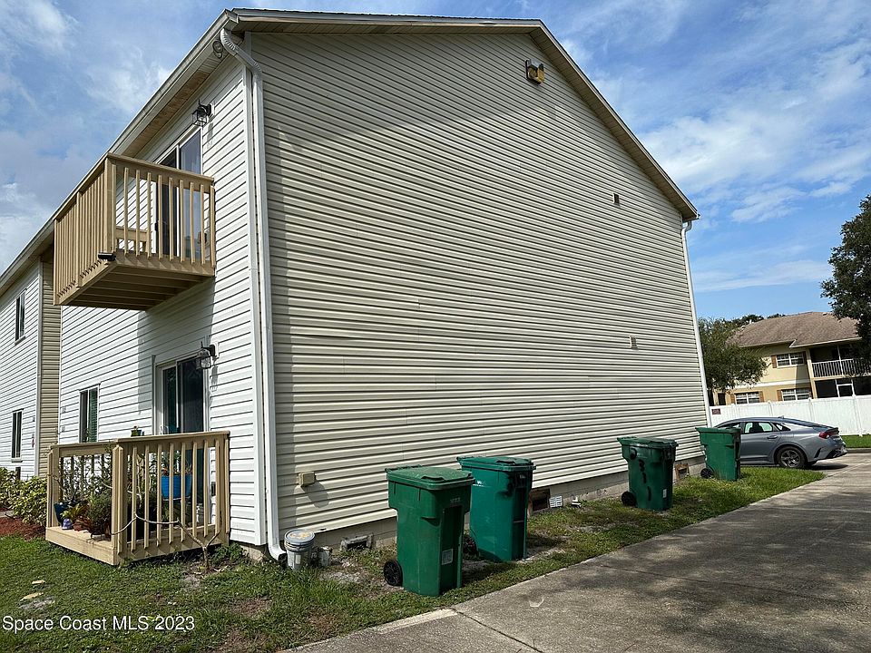 2nd image of 2311 Tree Ridge Ln NE