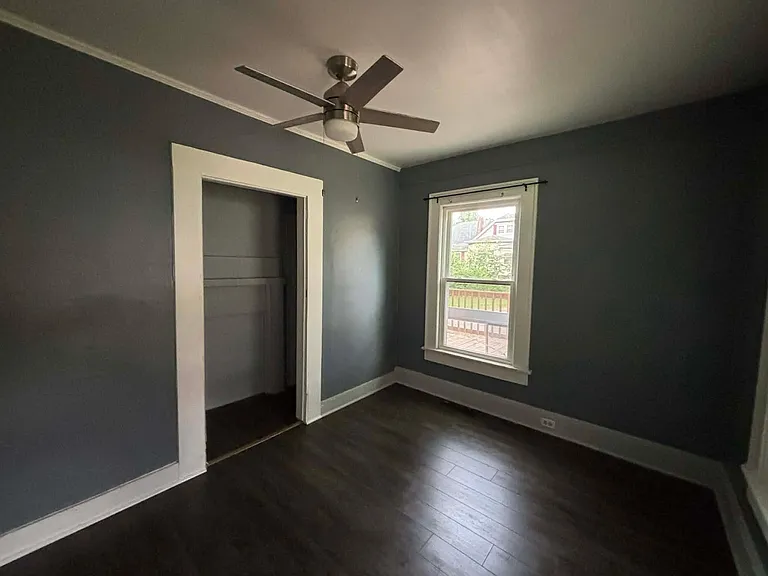 209 E Parker St — Photo 18