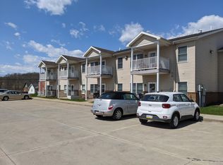 28 S 4th St #15, Reynoldsville, PA 15851