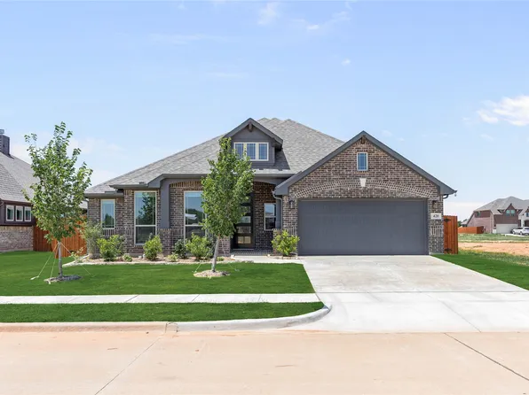 420 Carnero Dr, Granbury, TX 76049