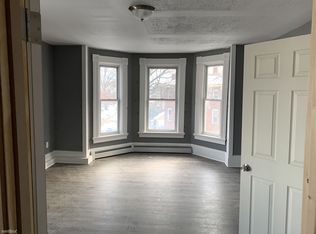 31 East St APT 1, Hartford, CT 06120