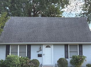 18 Richard Dr, Waldwick, NJ 07463