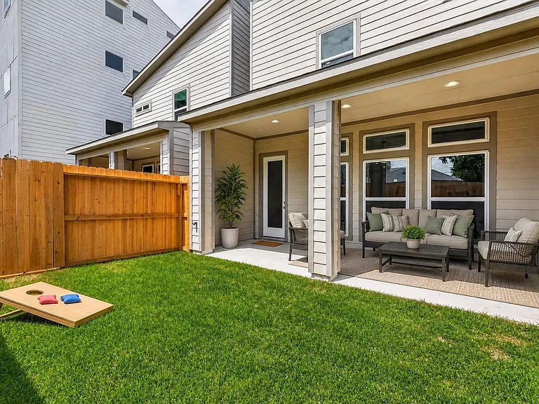 3514 Runnels St #B — Photo 3