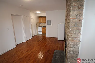 Rented by Wave Real Estate Group