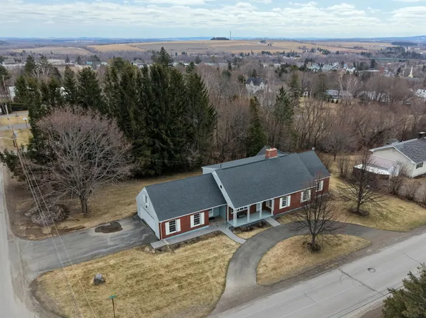 4 Dorcas Avenue, Caribou, ME 04736