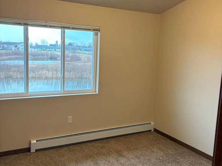 122-128 Mainline Dr — Photo 5