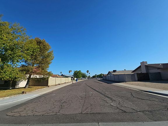 5th image of 12632 N 40th Dr