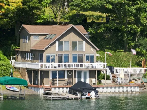 2273 W Lake Rd, Penn Yan, NY 14527