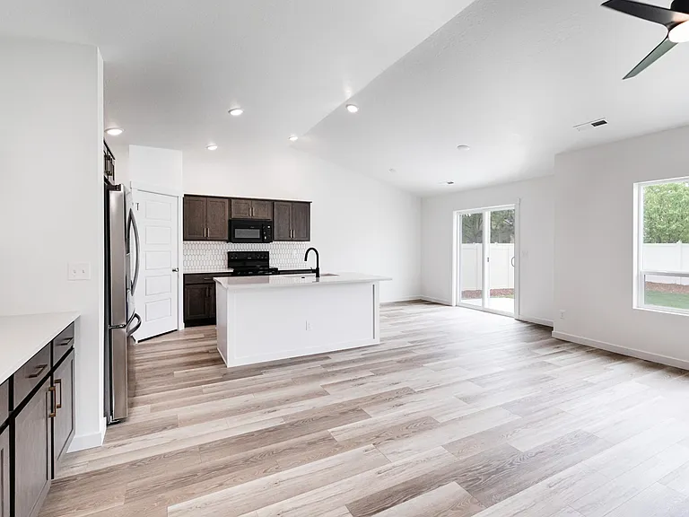 3069 S Trafori Ave — Photo 7