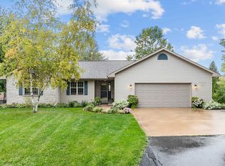 3497 Charlie Anna Dr, Oshkosh, WI 54904