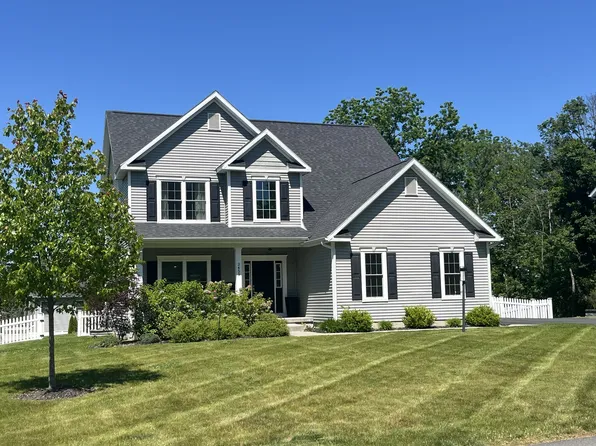 2459 Hilltop Rd, Schenectady, NY 12309