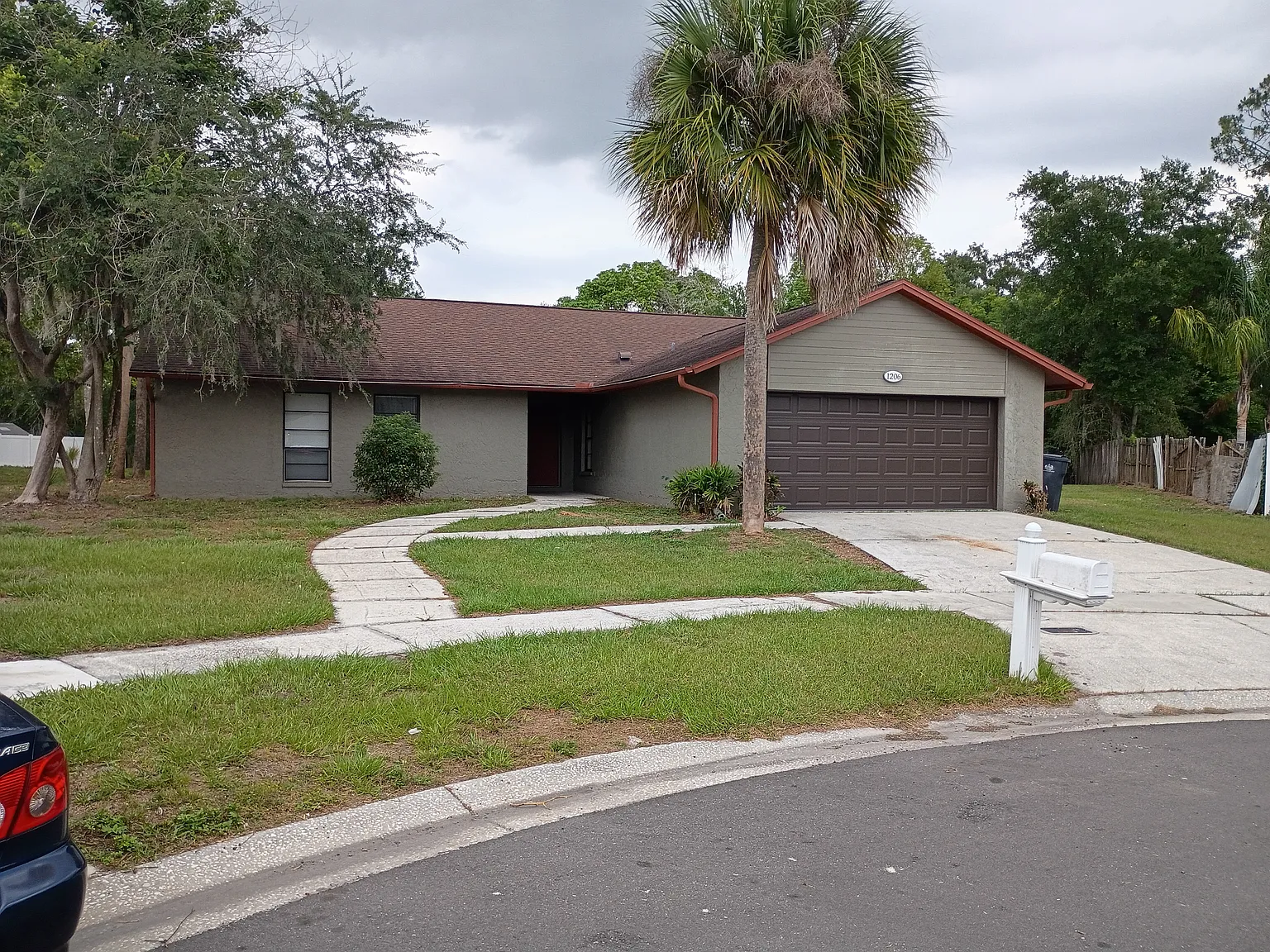 3 bed, 1718 sqft, $2,300 — Photo 1