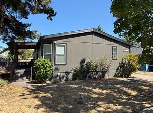 201 E 5th St, Newberg, OR 97132