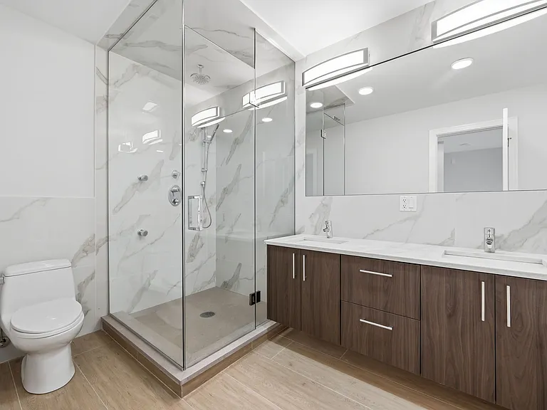 1827 N California Ave #1 — Photo 13