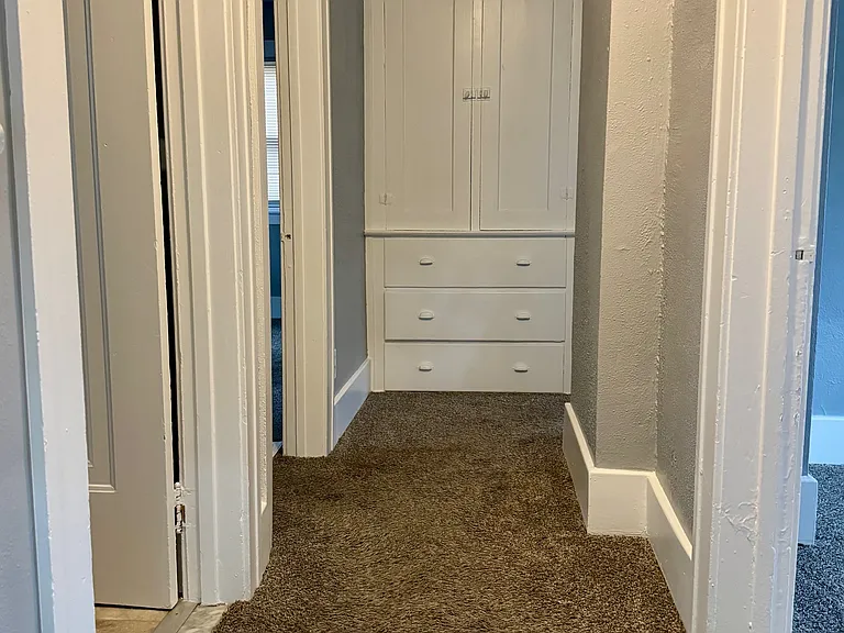 290 Voorheis St — Photo 10