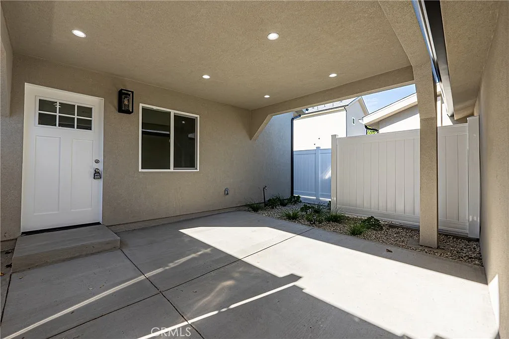 1 bed, 500 sqft, $2,350 — Photo 1
