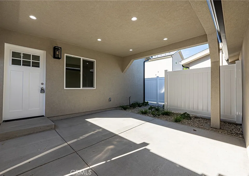 10419 Amigo Ave #1/2