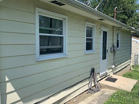 3rd image of 807 W McDonald St
