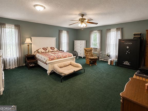 4th image of 839 Cannafax Rd