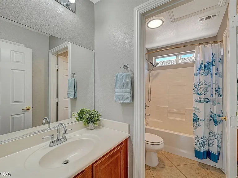 8454 Cerritos Ct — Photo 27