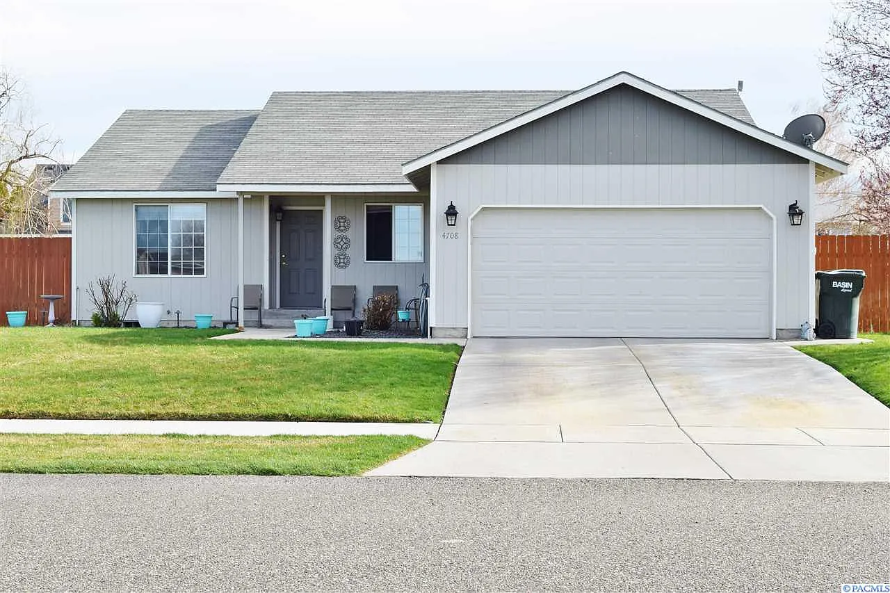 4708 Sahara Dr photo 1