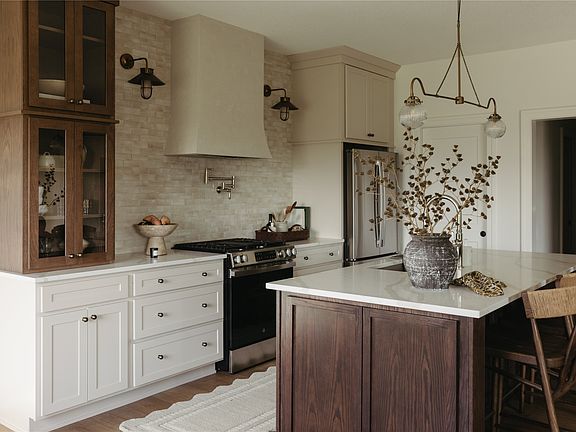 3rd image of 1920 Ada Hayden Rd