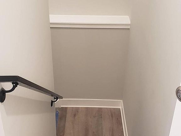 4th image of 5419 Lansdowne Ave #2