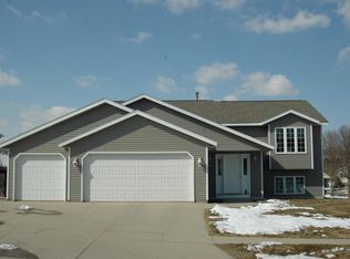 3505 42nd St NW, Rochester, MN 55901