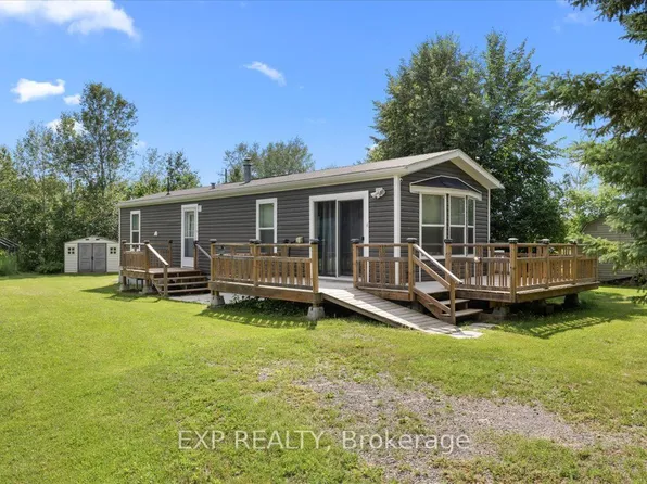 114 Harold Valley Dr, Ottawa, ON K0A 2H0
