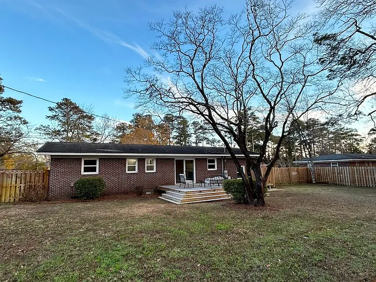 408 Lynette Dr — Photo 13