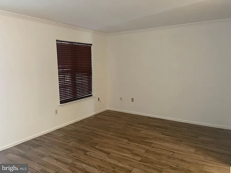 9324 Town Place Dr — Photo 10