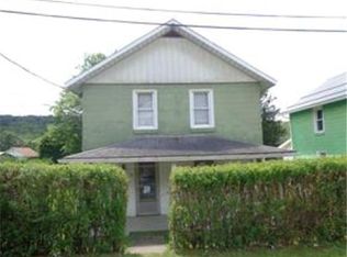 22 Herriman St, Commodore, PA 15729