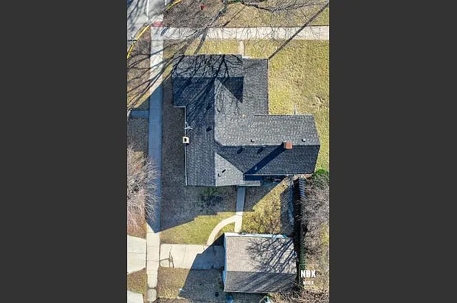 742 E Downer Pl — Photo 13