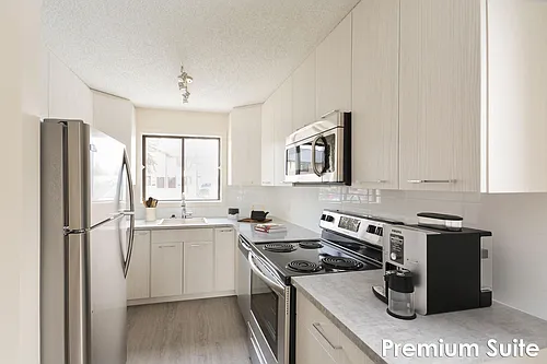 1060 Dorothy St Photo 1