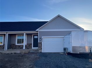 8078 Forest Ridge Ln #402, Baldwinsville, NY 13027