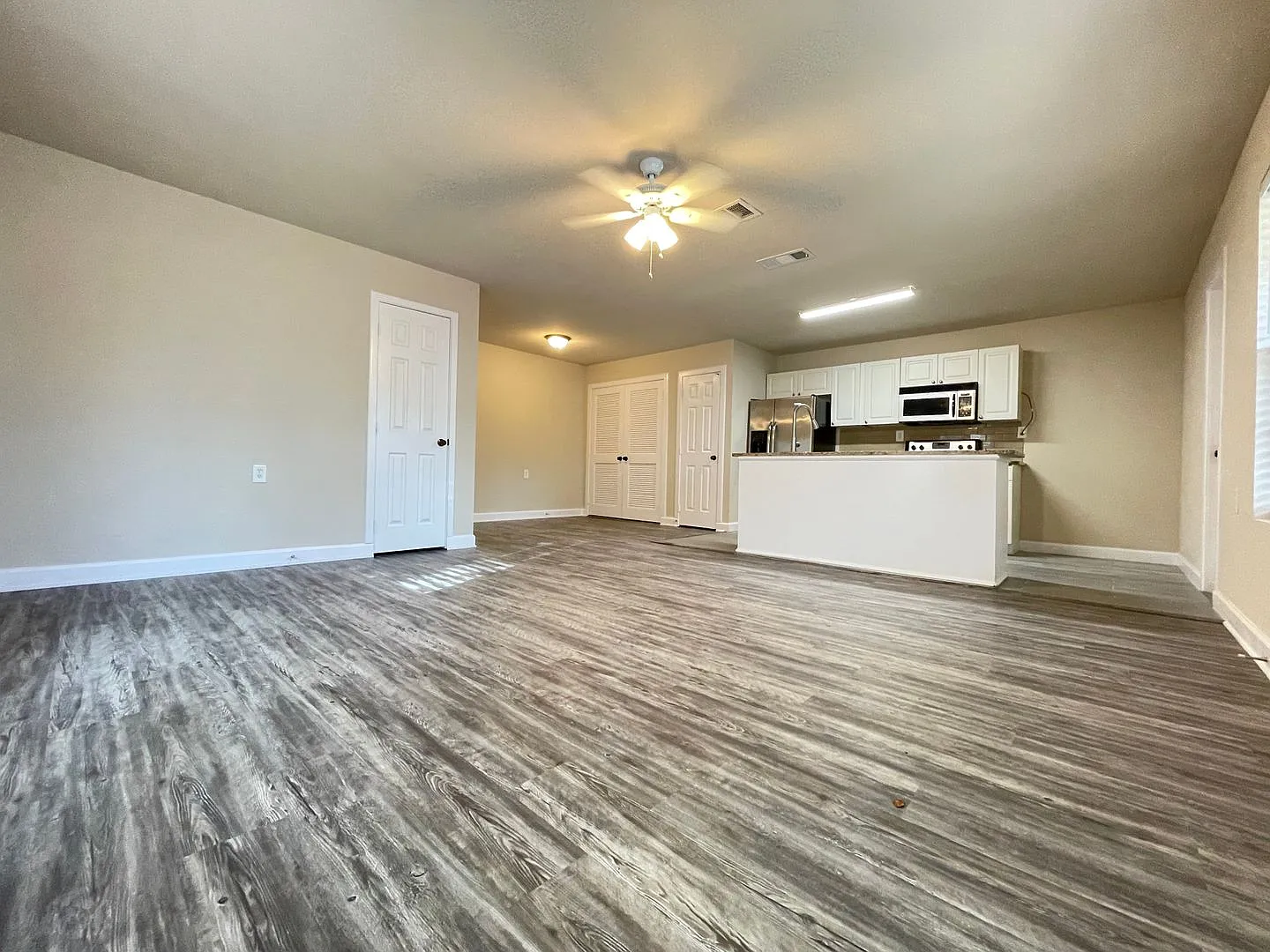 Duplex by the Lake — Photo 2