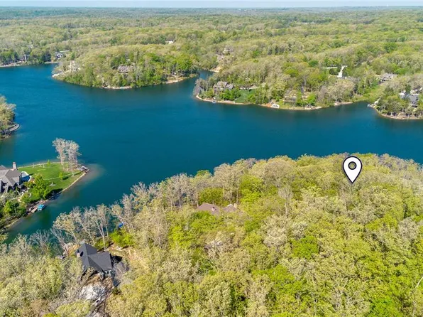 2235 S Konstanz Dr, Innsbrook, MO 63390