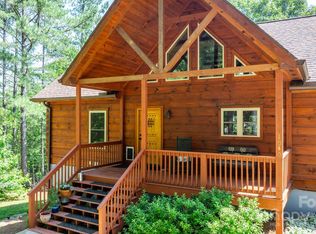 1040 Paso Fino Ln, Connelly Springs, NC 28612