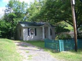 1262 Carlton Rd, Memphis, TN 38106