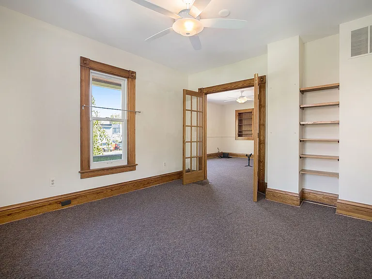 529 S Ashley St — Photo 12