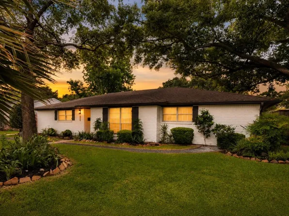 10618 Wickersham Ln, Houston, TX 77042