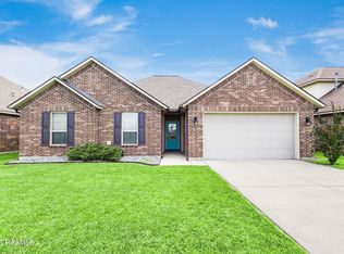 206 Agrarian Ave, Rayne, LA 70578